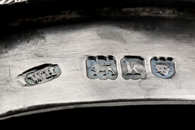 Lot 34 - An Edwardian sterling silver novelty snuff box, London 1905 by William Edward Husscombe