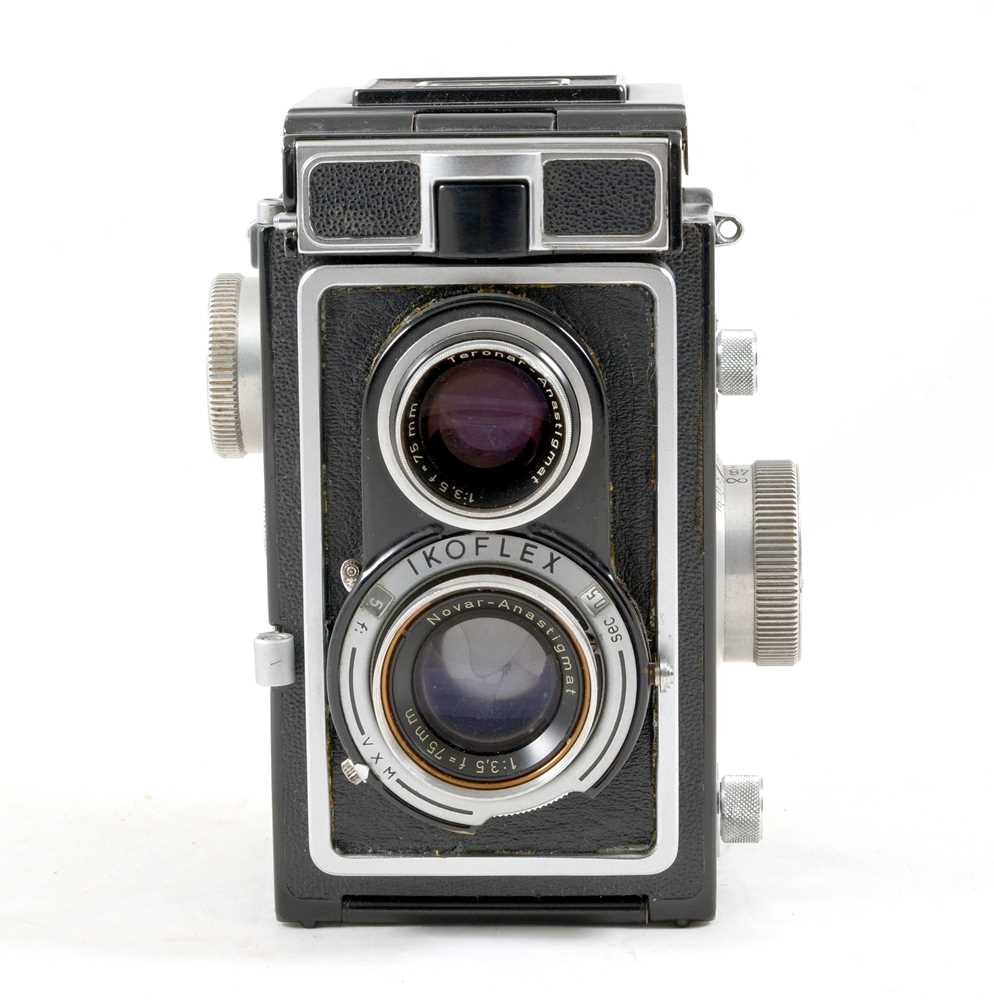 Lot 300 - Zeiss Ikon Ikoflex Ic 850/16, Metered TLR