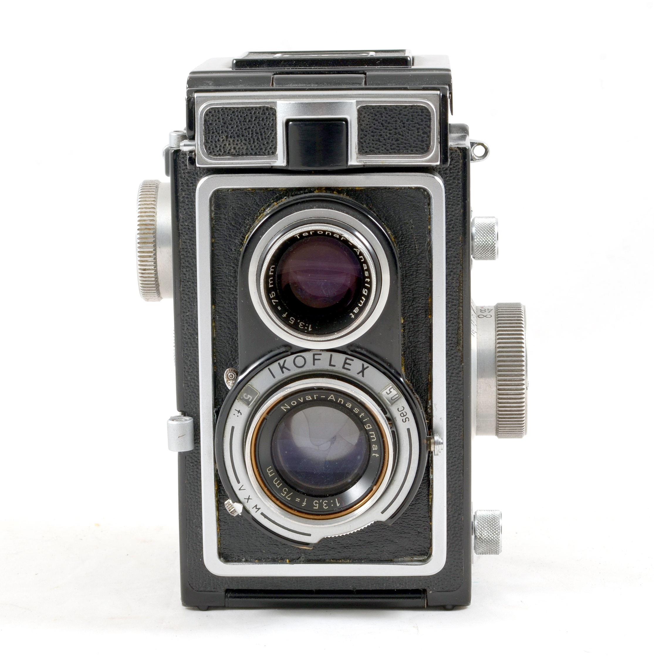 Restoring a Zeiss Ikon Ikoflex II 851/16 120 6x6cm TLR Camera