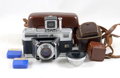 Lot 178 - Voigtlander Vitessa 35mm CRF Camera "Barn Doors" Version.