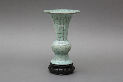 Lot 264 - A CHINESE GUAN-TYPE VASE, GU