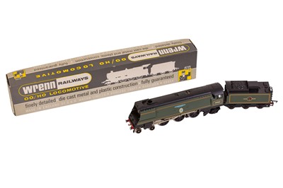 Lot 256 - A WRENN OO GAUGE W2277 BULLIED BATTLE OF BRITAIN CLASS LOCOMOTIVE 'SPITFIRE'