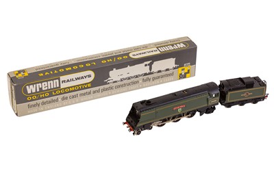 Lot 248 - A WRENN OO GAUGE W2266/AX STREAMLINED PACIFIC ENGINE AND TENDER 'CITY OF WELLS'