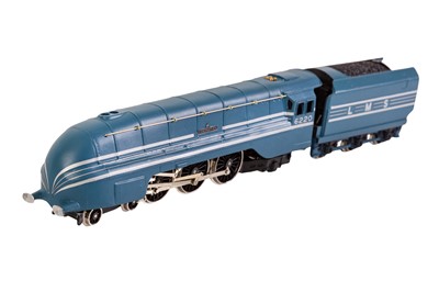 Lot 264 - A WRENN OO GAUGE W2301A STREAMLINED CORONATION CLASS LOCOMOTIVE 'CORONATION'