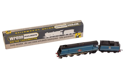 Lot 254 - A WRENN OO GAUGE W2267 4-6-2 STREAMLINED MERCHANT NAVY CLASS LOCOMOTIVE ' LAMPORT & HOLT'