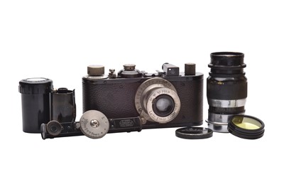 Lot 177 - A Leica Standard Model E Camera Outfit