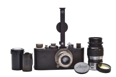 Lot 177 - A Leica Standard Model E Camera Outfit
