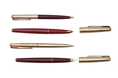 Lot 403 - A GROUP OF PARKER PENS