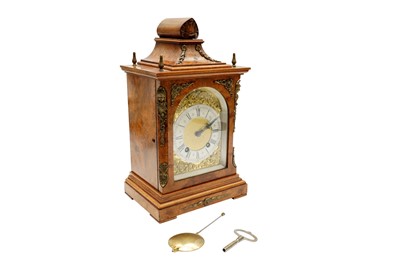 Lot 99 - A LATE 19TH CENTURY GERMAN MANTEL CLOCK