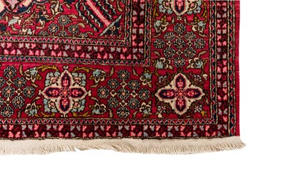 Lot 77 - A FINE ISFAHAN RUG, CENTRAL PERSIA