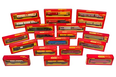 Lot 230 - A LARGE GROUP OF TRIANG HORNBY OO GAUGE GOODS WAGONS