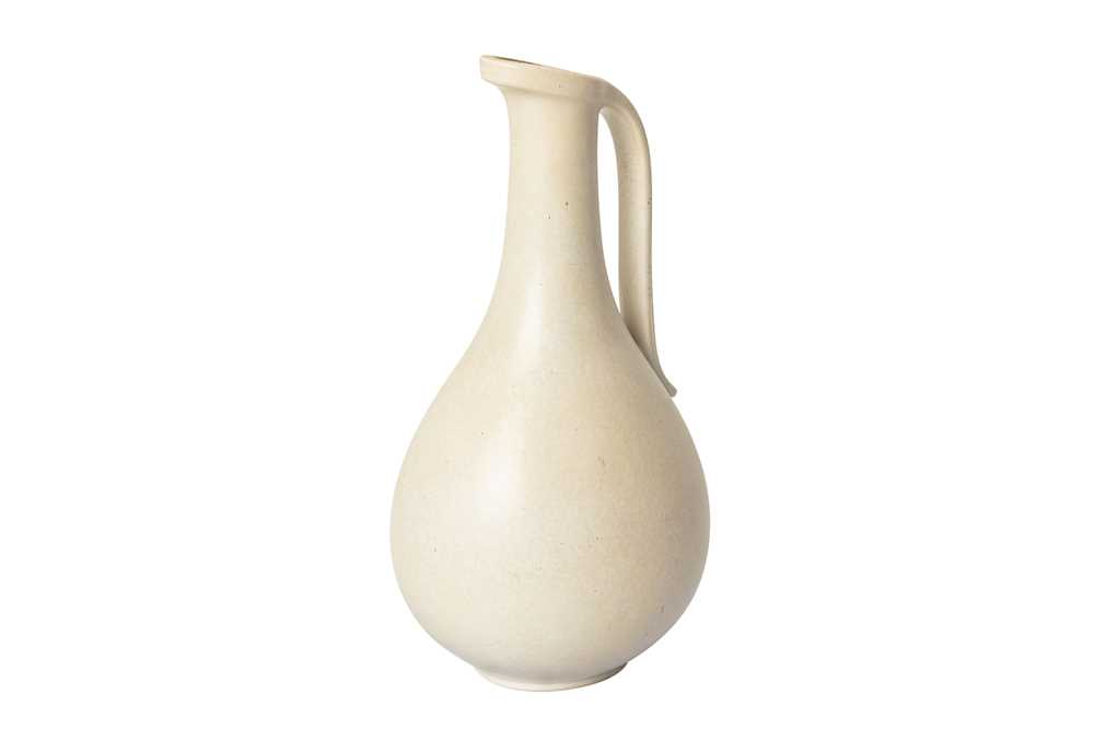 Lot 56 - GUNNAR NYLUND (SWEDISH 1904-1997) FOR RORSTRAND