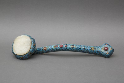 Lot 120 - A LARGE CHINESE GILT AND CLOISONNÉ ENAMELED METAL RUYI SCEPTER WITH A WHITE JADE MOUNT