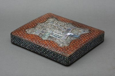 Lot 847 - A JAPANESE RYUKYU ISLAND-STYLE MOTHER-OF-PEARL INLAID BLACK LACQUER BOX AND COVER