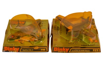 Lot 266 - TWO LATE DINKY AIRCRAFT IN BUBBLE PACKAGING