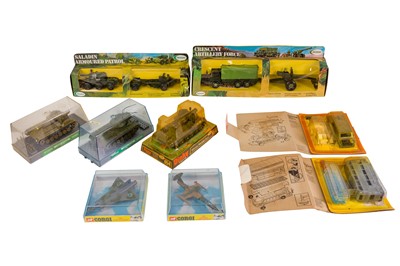 Lot 114 - A MIXED GROUP OF BOXED DIECAST