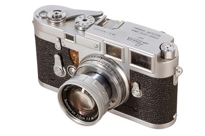 Lot 151 - A Leica M3 DS Rangefinder Camera