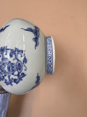 Lot 468 - A CHINESE BLUE AND WHITE 'LOTUS' BOTTLE VASE