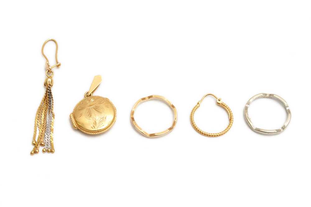 Lot 46 - A COLLECTION OF JEWELLERY