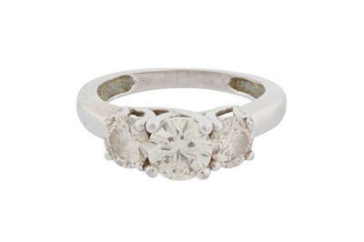 Lot 282 - A THREE-STONE DIAMOND RING