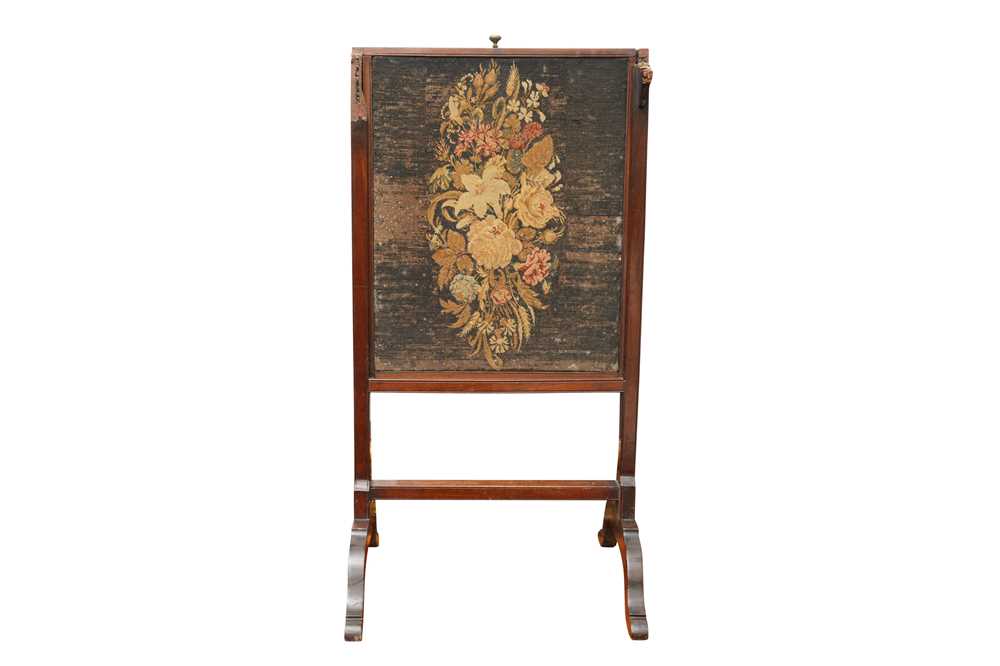 Lot 24 - A GEORGE III STYLE VICTORIAN MAHOGANY FIRE SCREEN, LATE 19TH CENTURY