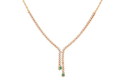 Lot 269 - AN EMERALD AND DIAMOND NEGLIGÉ NECKLACE