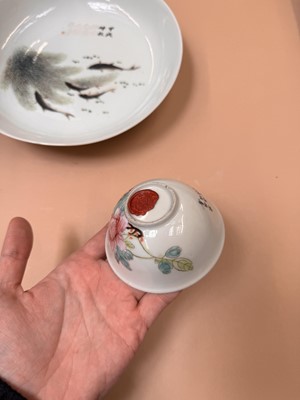 Lot 322 - TWO CHINESE 'FISH' DISHES AND A SMALL FAMILLE-ROSE BOWL
