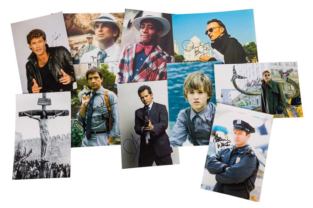 Lot 147 - Photograph Collection.- Film Actors