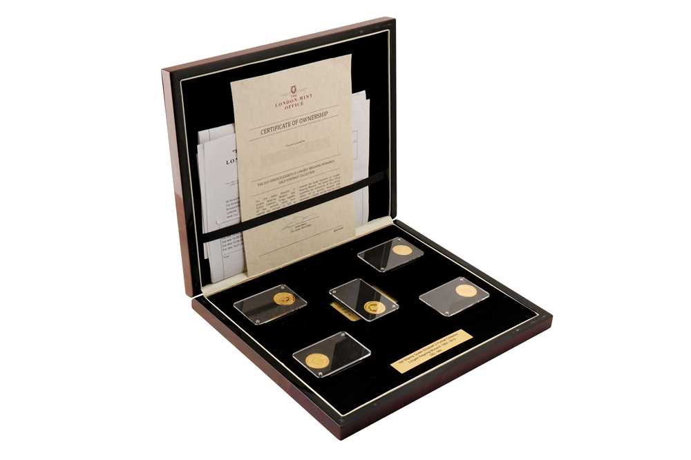 Lot 322 - TRISTAN DA CUNHA, 2015 'PORTRAITS OF ELIZABETH II' GOLD PROOF SOVEREIGN 5-COIN SET.