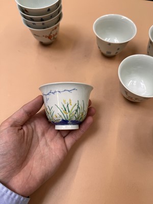 Lot 515 - A SET OF CHINESE FAMILLE ROSE 'MONTH' CUPS
