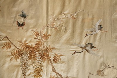 Lot 99 - A LARGE CHINESE SILK EMBROIDERED 'CRANES' PANEL