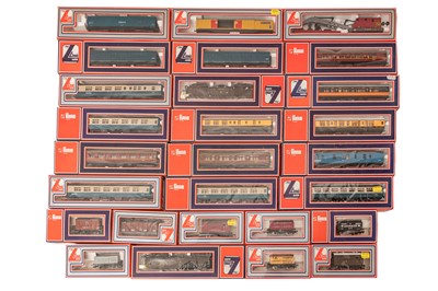 Lot 138 - A LARGE GROUP OF LIMA OO GAUGE ROLLING STOCK