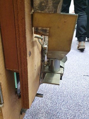 Lot 156 - A JET PLAY PENNY SLOT MACHINE