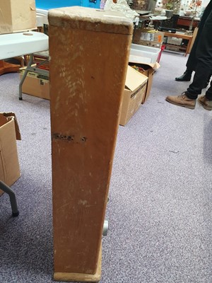 Lot 156 - A JET PLAY PENNY SLOT MACHINE