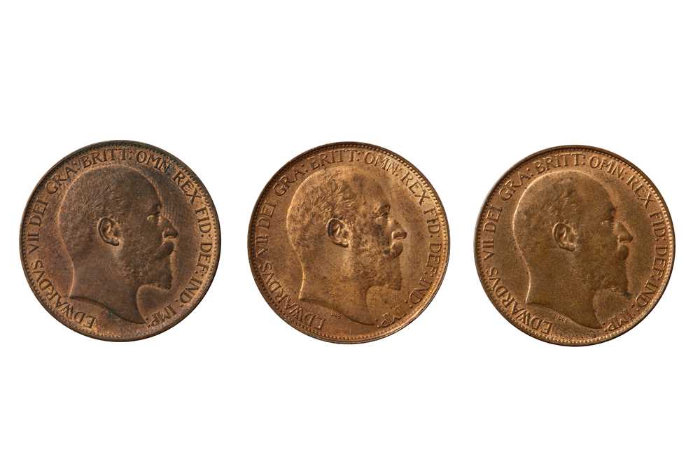 Lot 35 - EDWARD VII (1901 - 1910), 1902, 1905, 1909 HALFPENNIES.