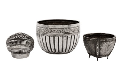 Lot 144 - An early 20th century Burmese unmarked silver bowl, Shan States circa 1910