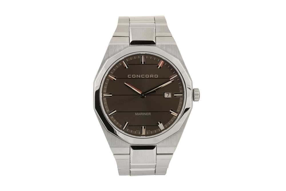 Lot 415 - CONCORD MARINER BRACELET WATCH