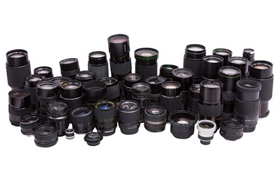 Lot 68 - A Box of Miscellaneous MF and AF Lenses