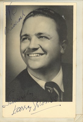 Lot 77 - Autograph Album.- Actors & Entertainers