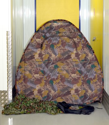 Lot 73 - A Large, Pop-up Photography or Bird Watching Hide.