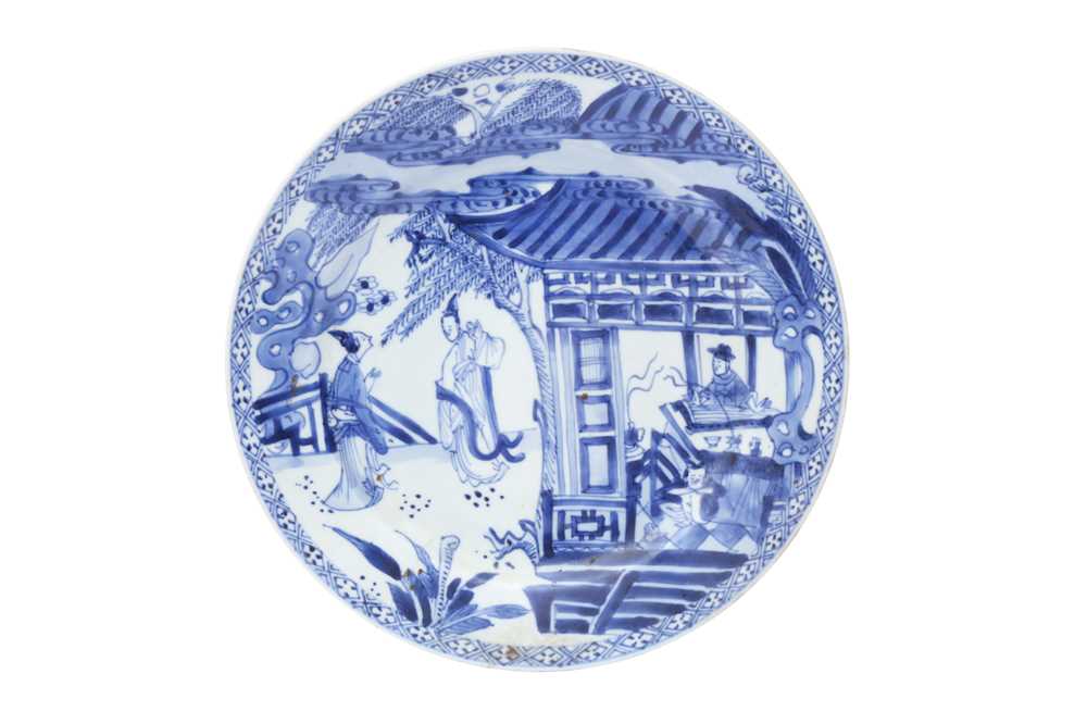 Lot 15 - A CHINESE BLUE AND WHITE 'ROMANCE OF THE WESTERN CHAMBER' DISH