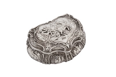 Lot 5 - A William IV sterling silver snuff box, London 1835 by Charles Rawlings and William Summers