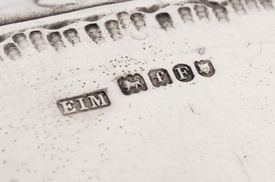 Lot 5 - A William IV sterling silver snuff box, London 1835 by Charles Rawlings and William Summers