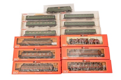 Lot 132 - A RIVAROSSI HO GAUGE BRITISH OUTLINE 1348 ROYAL SCOT CLASS LOCOMOTIVE