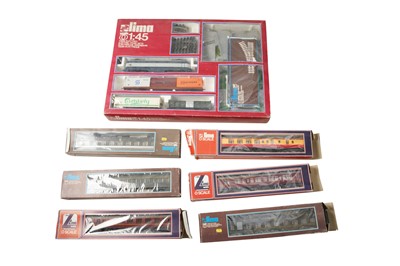 Lot 135 - A GROUP OF LIMA O GAUGE (O SCALE) BRITISH AND EUROPEAN OUTLINE LOCOMOTIVES AND ROLLING STOCK