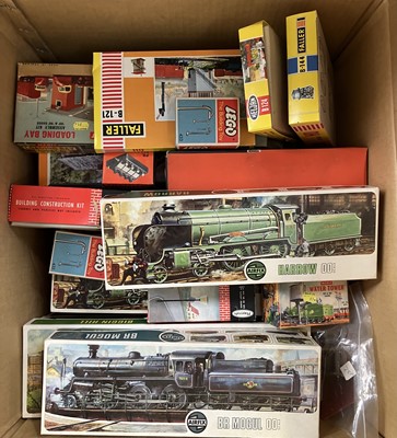 Lot 141 - A LARGE MIXED GROUP OF ASSORTED HO AND OO GAUGE BUILDING & LOCOMOTIVE KITS & ACCESSORIES
