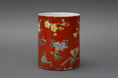 Lot 26 - A CHINESE FAMILLE-ROSE CORAL-GROUND 'BLOSSOMS' BRUSH POT, BITONG