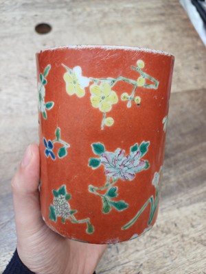 Lot 26 - A CHINESE FAMILLE-ROSE CORAL-GROUND 'BLOSSOMS' BRUSH POT, BITONG