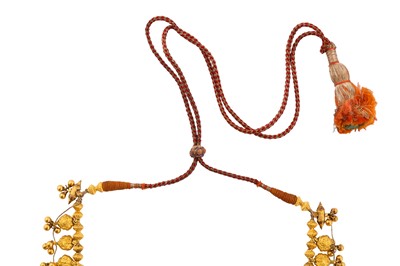 Lot 170 - AN INDIAN NECKLACE