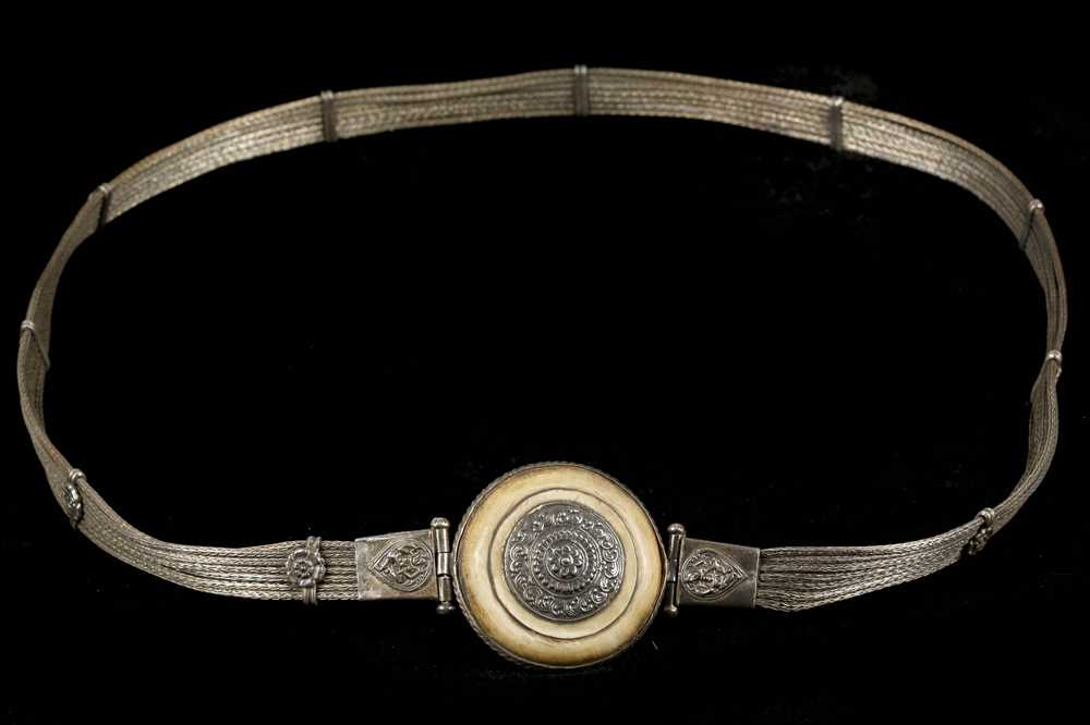 Lot 387 - A fine antique Indian Silver celebration belt...